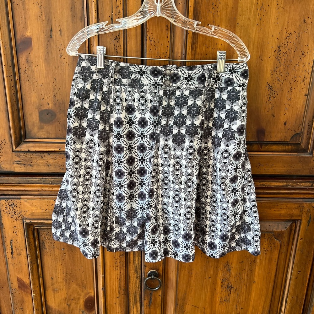 Athleta Black and White Whatever Skort